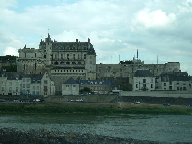 Castle of Ambois and the Château du Clos-Lucé where Leonardo da Vinci lived for three years.