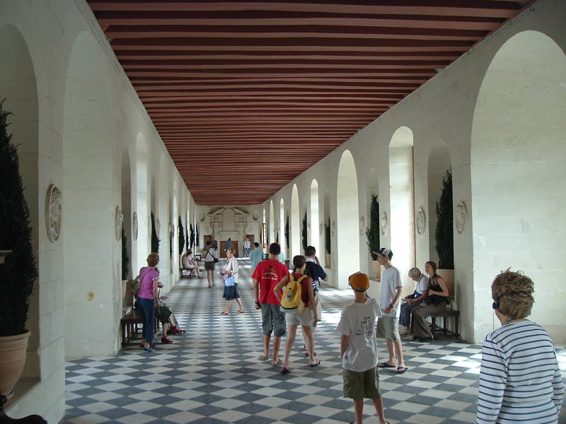 Lower gallery of Château Chenonceau.