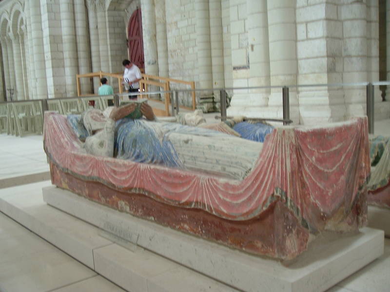 Tombs of Eleanor of Aquitaine and Henry II