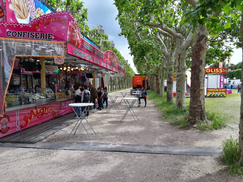 Carnival setting up at Meudon