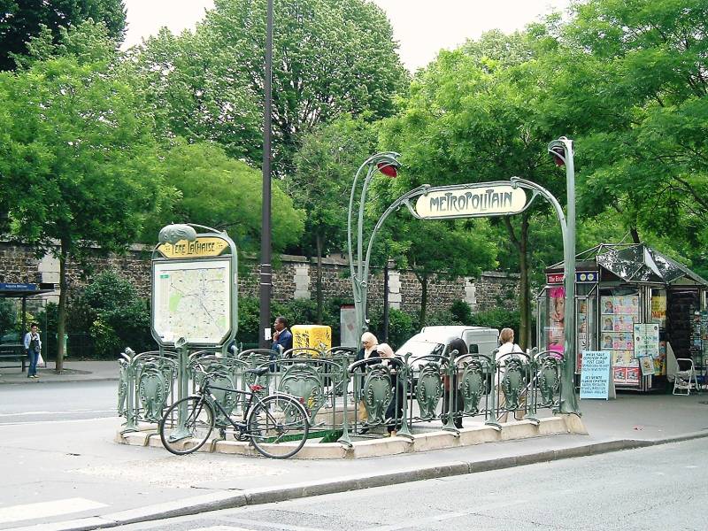 Paris Métro entrance at Père Lachaise station.