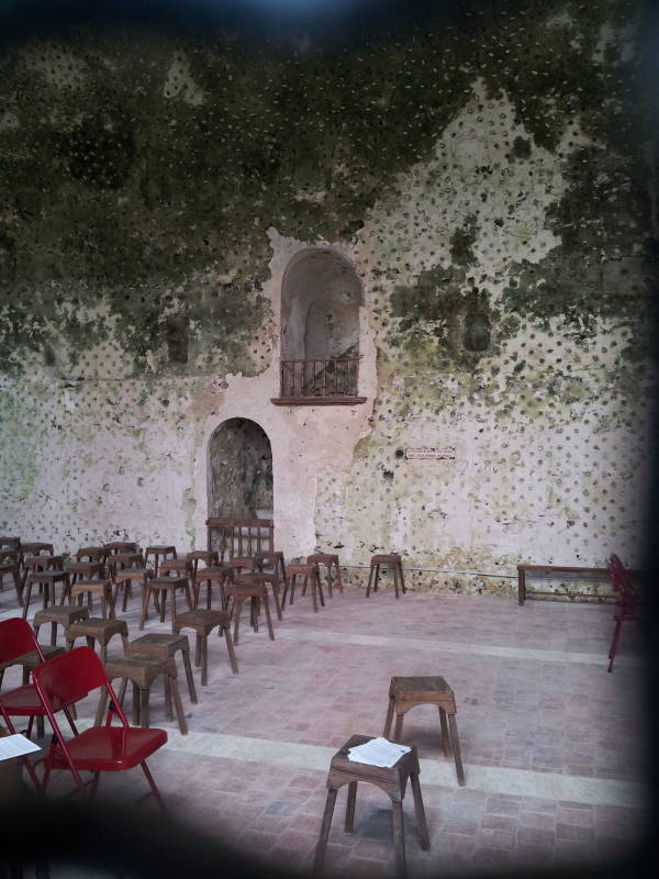 Nave and stairway of the underground church of Haute-Isle.