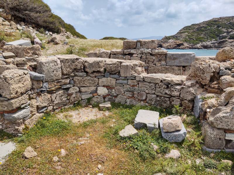 Right crossing of ruined basilica at Itanos.