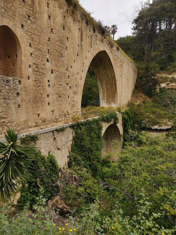 Venetian era aqueduct at Spilia.