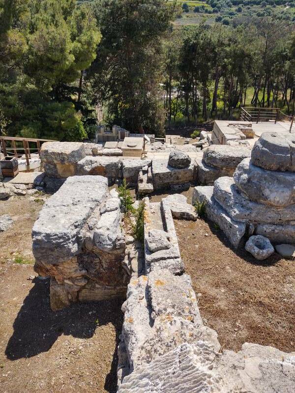 Separate wastewater and rainwater drainage systems at the Minoan palace complex at Knossos.