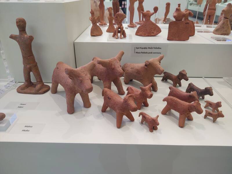 Clay models of bulls at the Archaeology Museum in Heraklion.