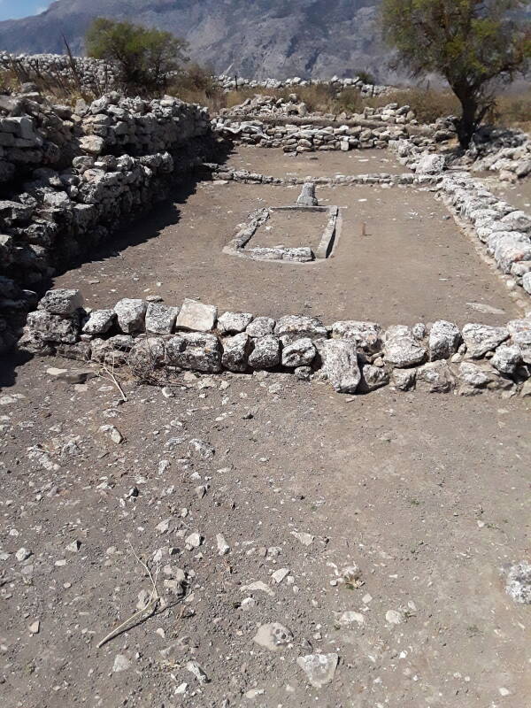 Archaic Period temple on the Rizinia akropolis.