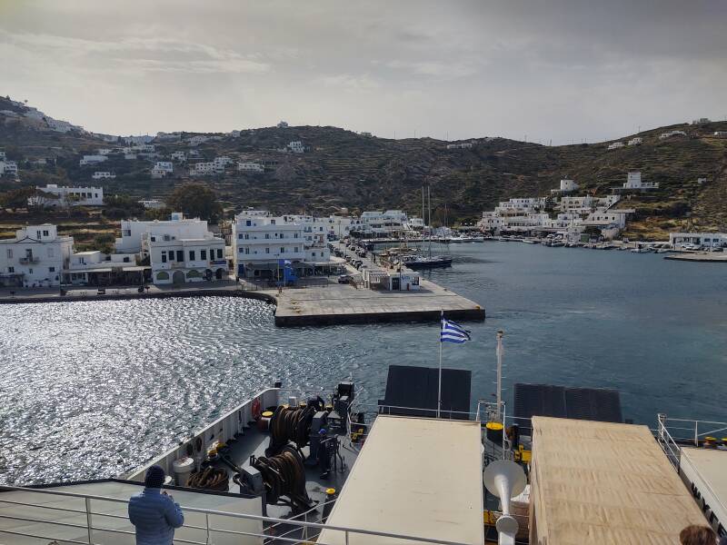 Ferry from Ios to Folegandros pulling away from the Ios pier.