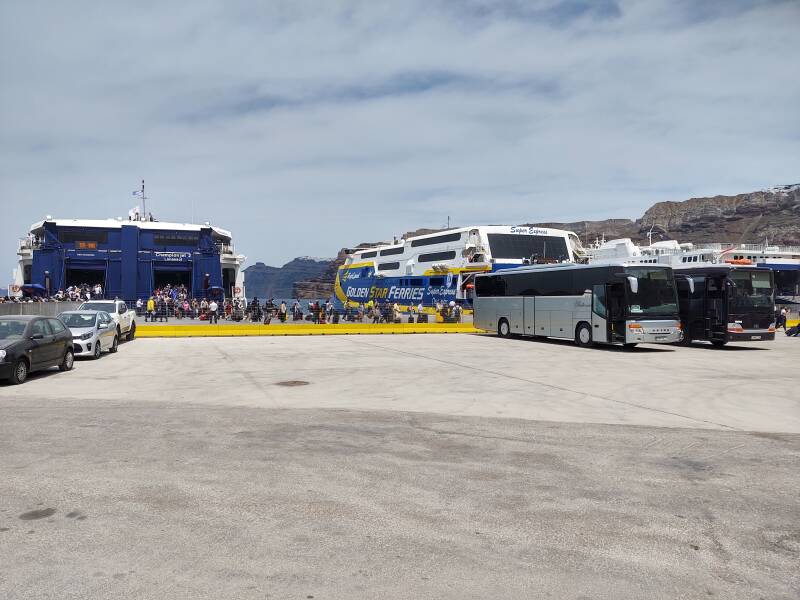 Ferry from Thira (Santorini) to Ios.