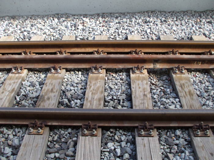 Dual gauge rail line at Korinthos.