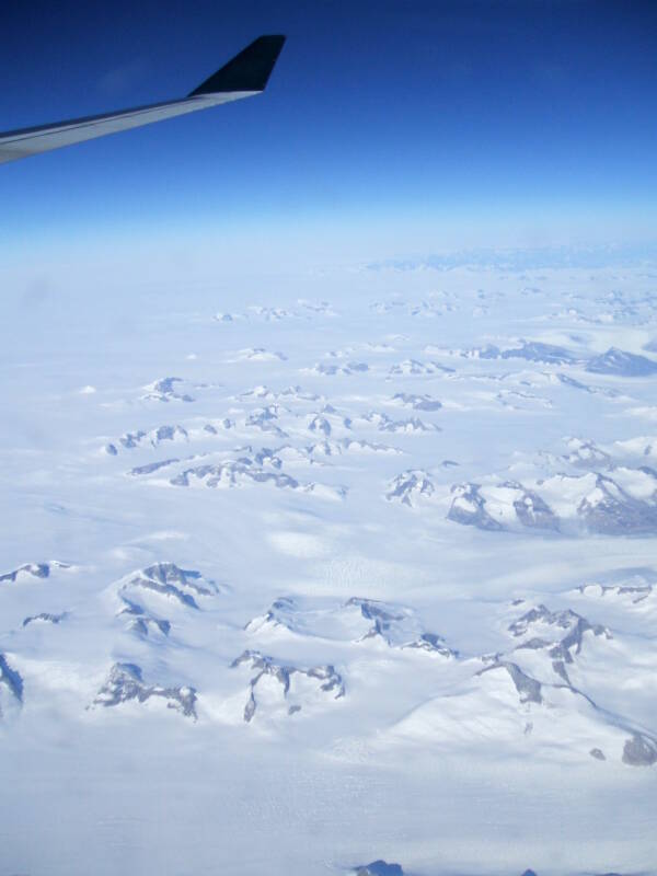 View of Greenland from on board Air Canada flight 857 from London Heathrow to Toronto, 20 September 2006.  Airbus 330 seat 41K, climbed to FL 400 in second half of flight.