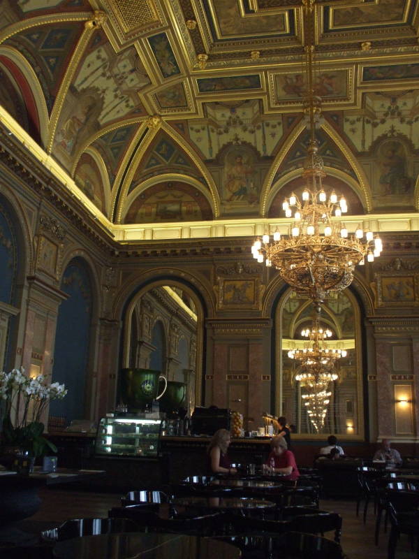 Ceremonial Hall in the Fashion House along Andrássy út in Budapest.