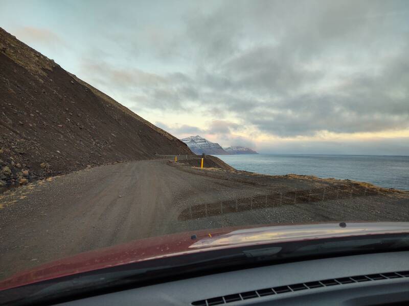 Road 955 east of Fáskrúðsfjörður town.