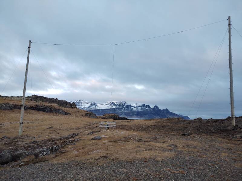 HF T antenna at Streitishviti lighthouse south of Breiðdalsvík.