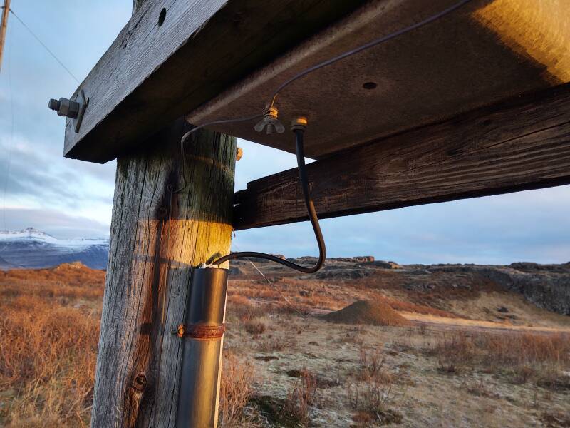 Matching box for HF T antenna at Djúpivogur.