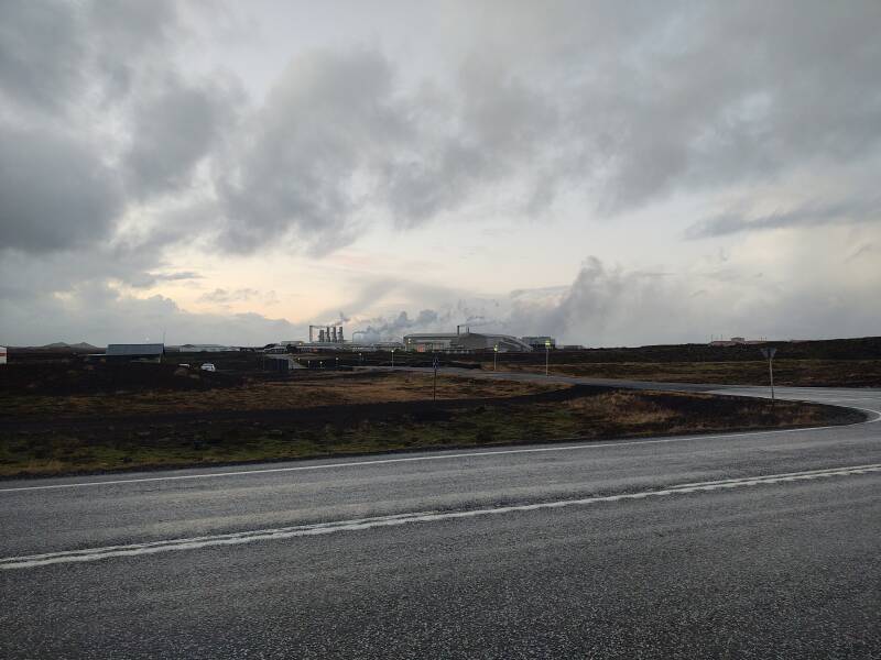 Geothermal and electrical power plant north of Grindavík near the 'Blue Lagoon' spa.
