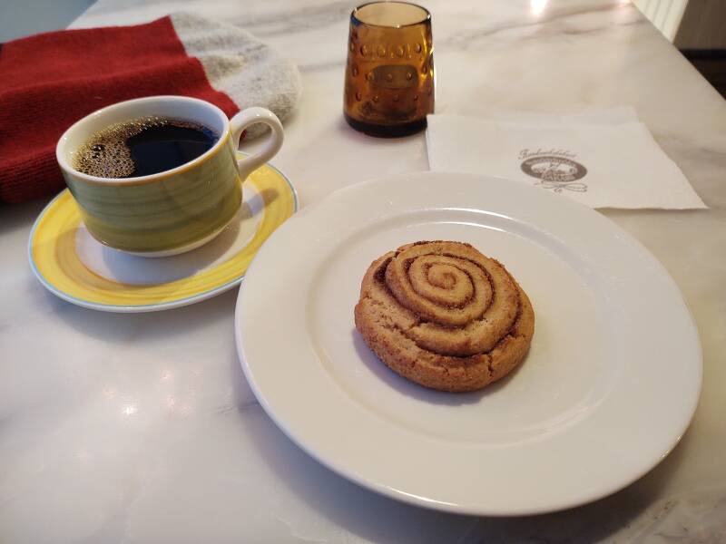 Cinnamon roll and coffee at the Sauðárkróksbakari bakery just down the street from the Grand-Inn Bar and Bed guesthouse.