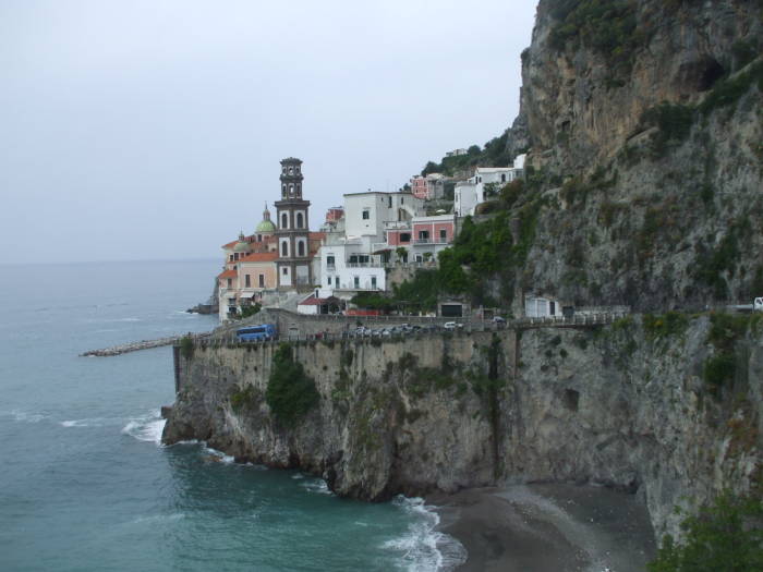 The narrow twisting road along the Amalfitani Coast.