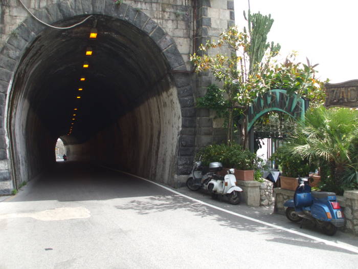 A small tunnel on the narrow road to Atrani, on the Amalfitani coast.