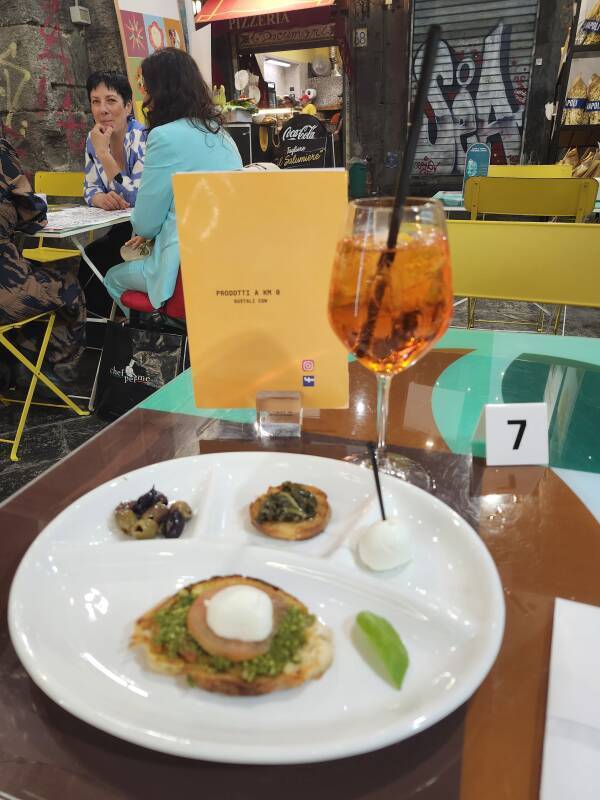 Aperol spritz.