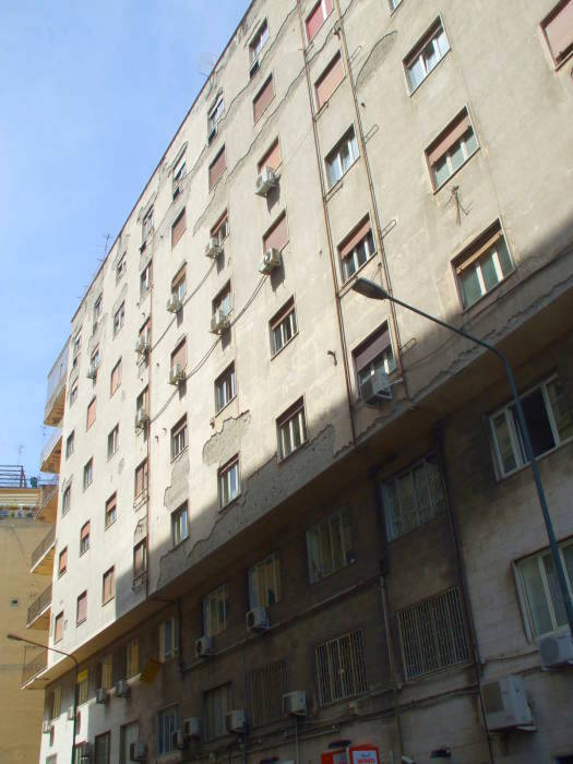 Hostel of the Sun in Naples, exterior of the building.