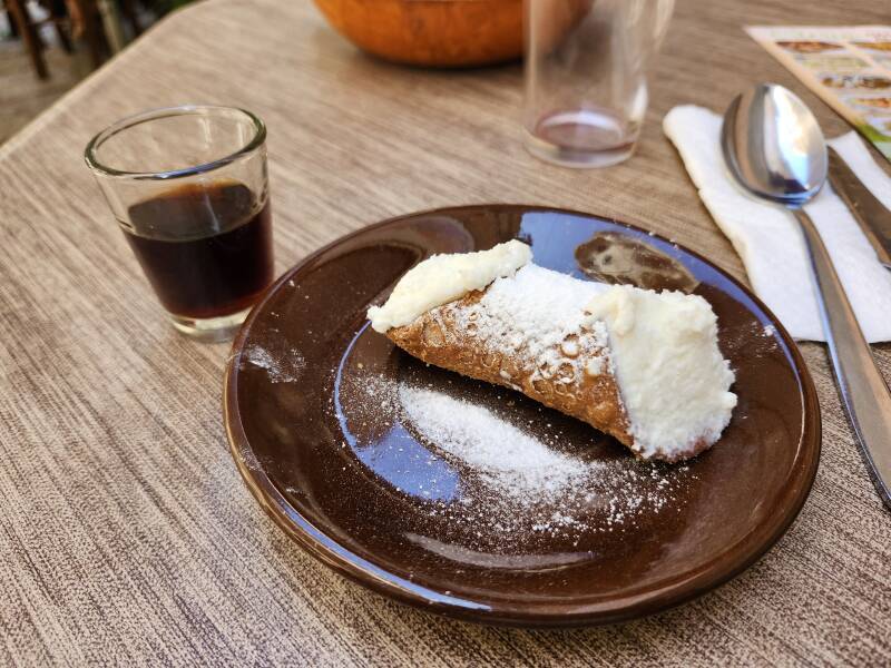 Cannoli and Amaro.