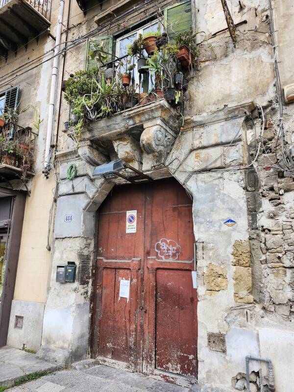 Sturdy door into a building along Corso Vittorio Emanuele.