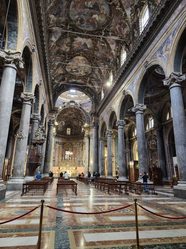 Nave of Chiesa di San Giuseppe dei Padri Teatini.