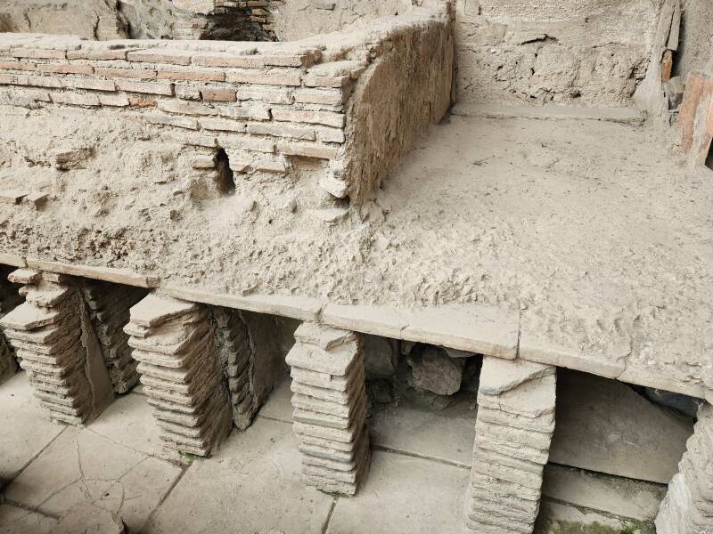 Hypocaust in Terme Stabiane.