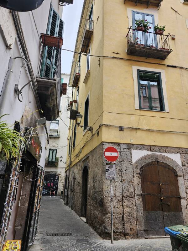Narrow passageway between buildings.