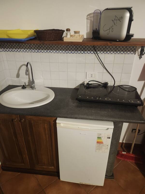 Kitchenette.