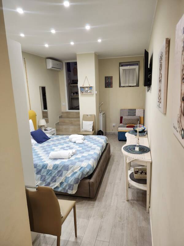 One-room apartment.