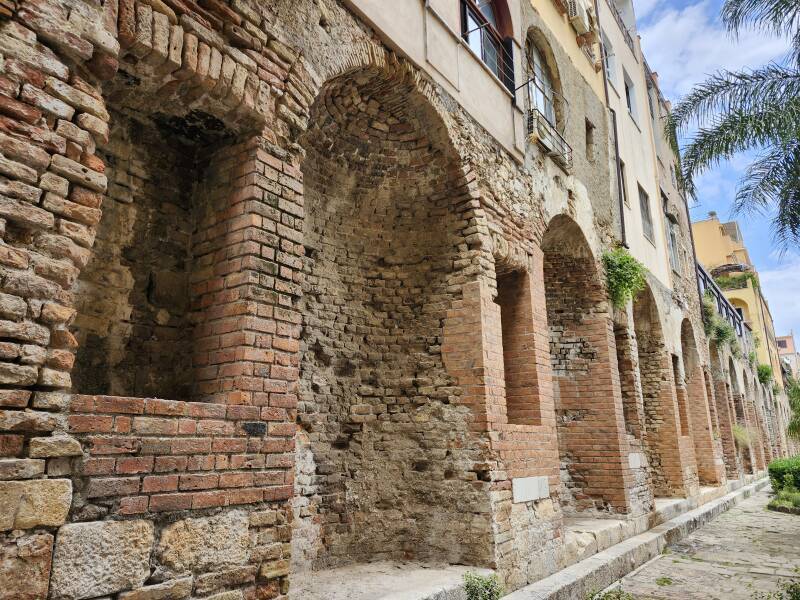 Large niches of the stoa.