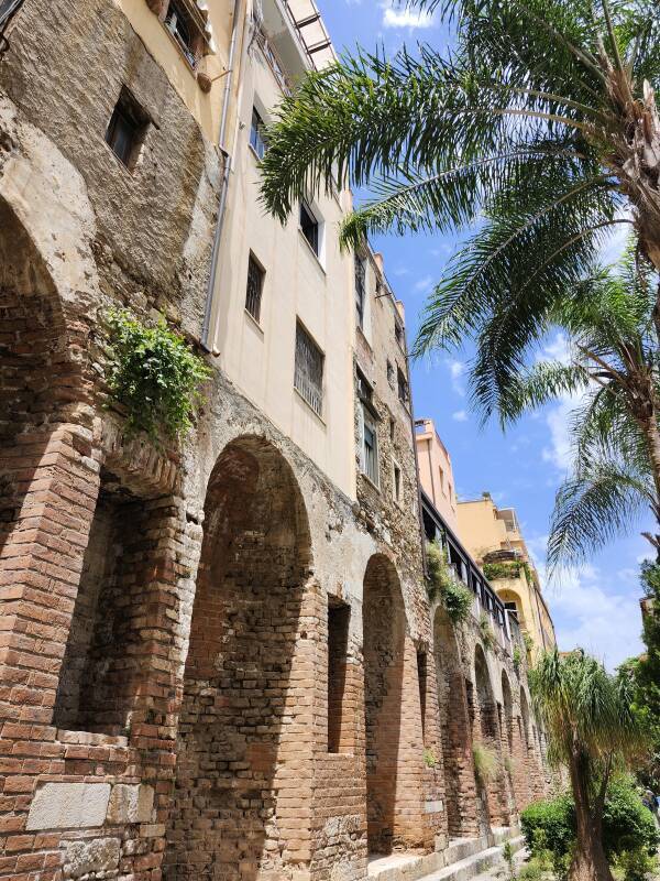 Large niches of the stoa.