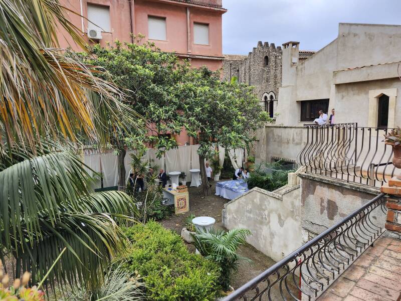 Anchor and picture of the Virgin Mary.