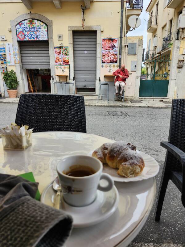 Coffee and cornetto at bar Pirandello.