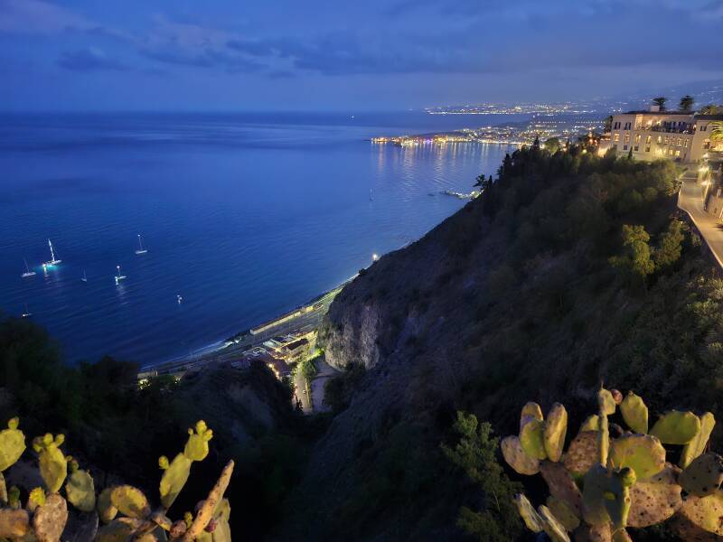 View toward Etna at 20:45.