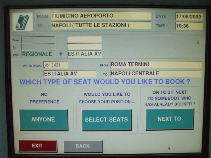 Trenitalia ticket purchase interface: Select your seat type.