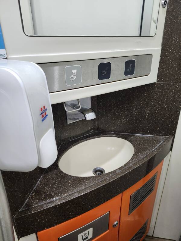 Lavatory on a Frecciarossa train.