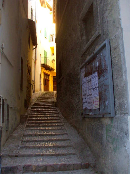 Narrow side street in Spoleto.