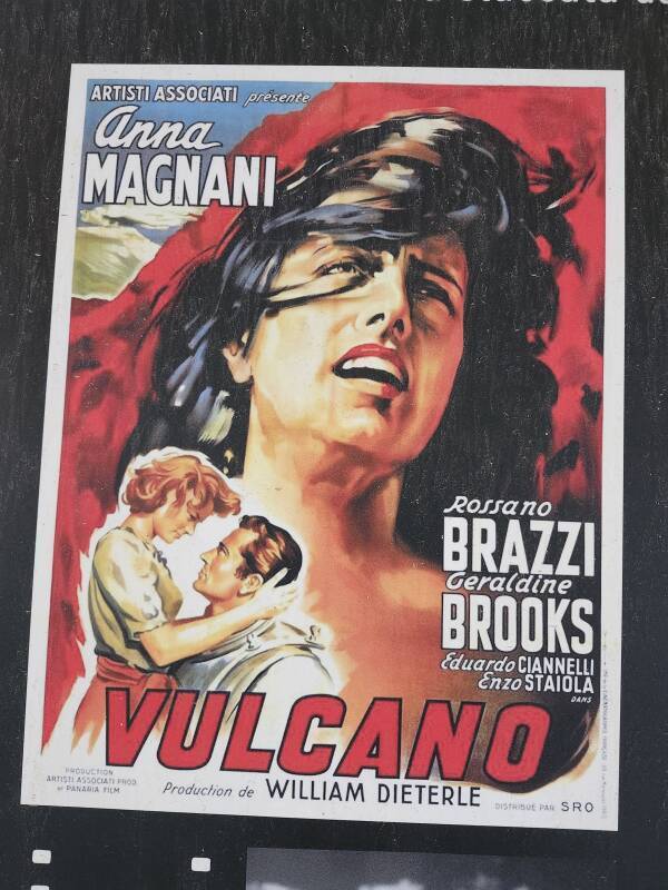 Poster for the movie 'Vulcano'.