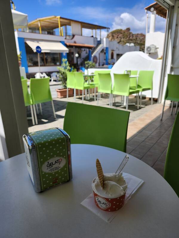 Lemon gelato on Vulcano.