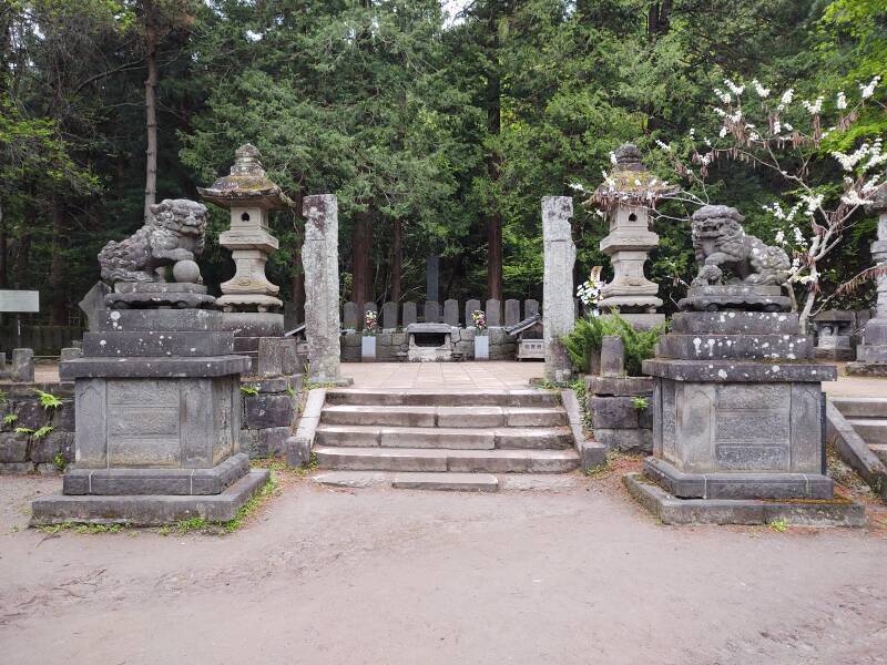 The Byakkotai graves.