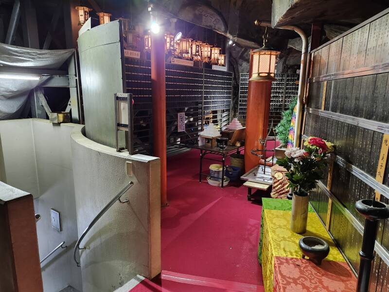 Chamber within the lotus blossom seat of the Daibutsu.