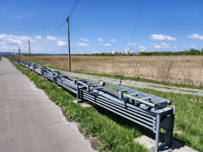 Mysterious mechanisms along the highway.