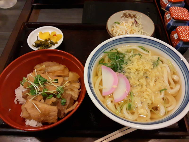 Lunch at the Nichiren Shoshu temple in Fukuoka.