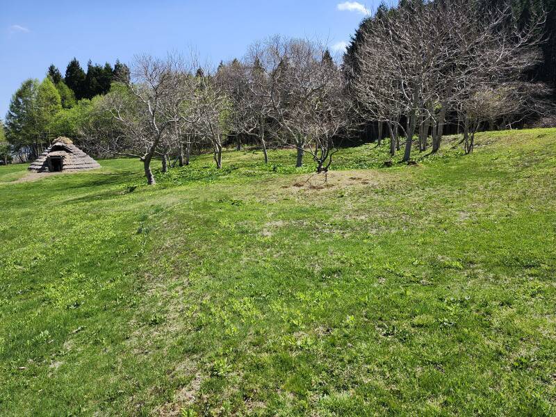 Pit dwelling and burial sites.