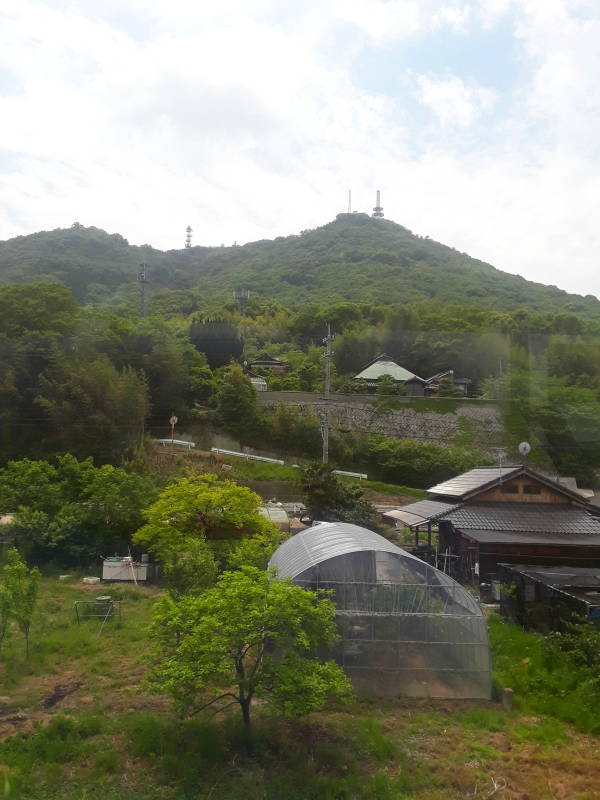 Express train from Uno to Okayama.