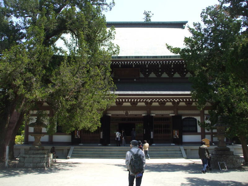 Hondō or main hall at the Zen Buddhist temple Engaku-ji at Yamanouchi near Kamakura.