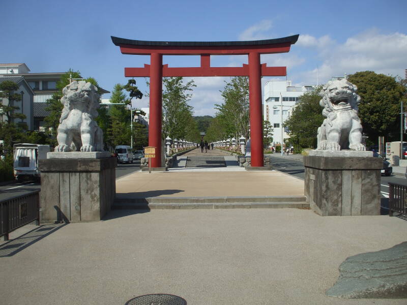 San no Torii, the Third Gate leading to Tsurugaoka Hachiman-Gū in Kamakura.